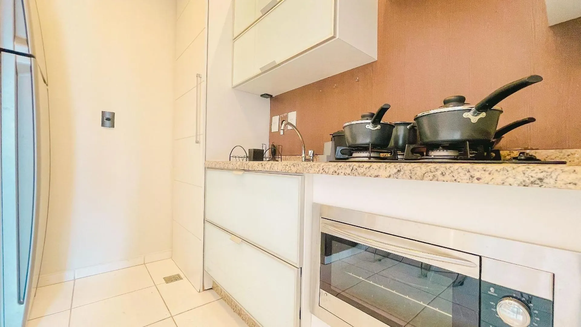 Apt 1 Quarto Metro Vaga Garagem Brasilia 0*,  Brazil
